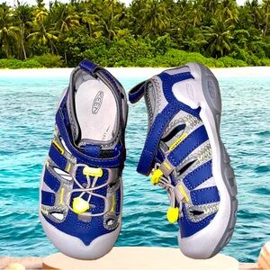 KEEN 🔥never worn🔥 C KNOTCH CREEK waterproof sandals boys size 11